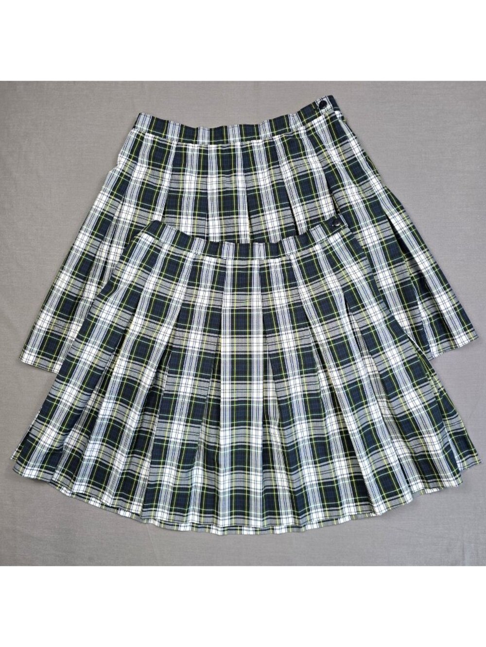 Dennis Junior Plaid Pleated Skirt Size J5 Green/Blue/White Uniform Tartan H1890A